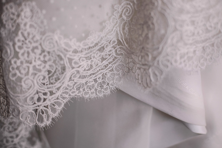 detalle vestido rosa clara